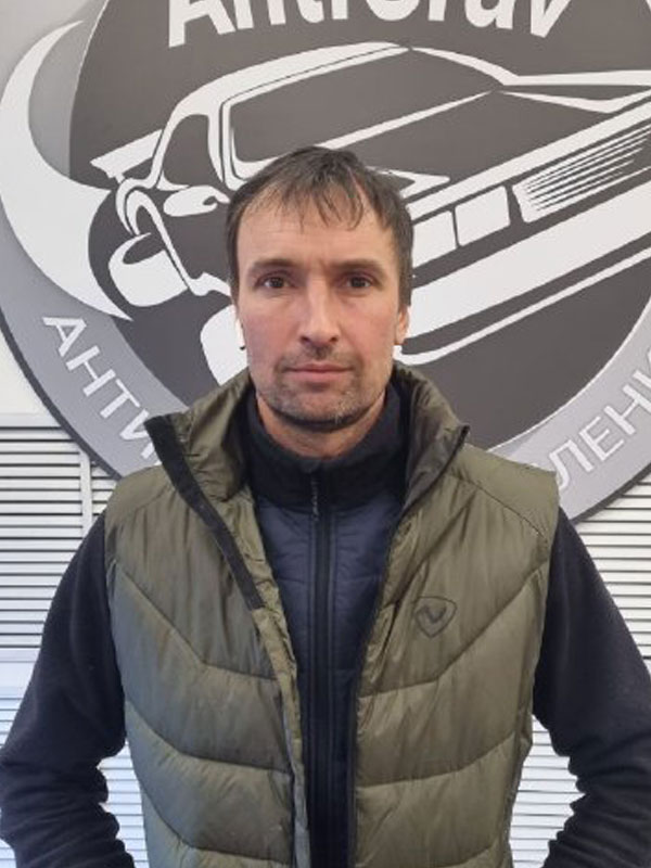 Николай Власов